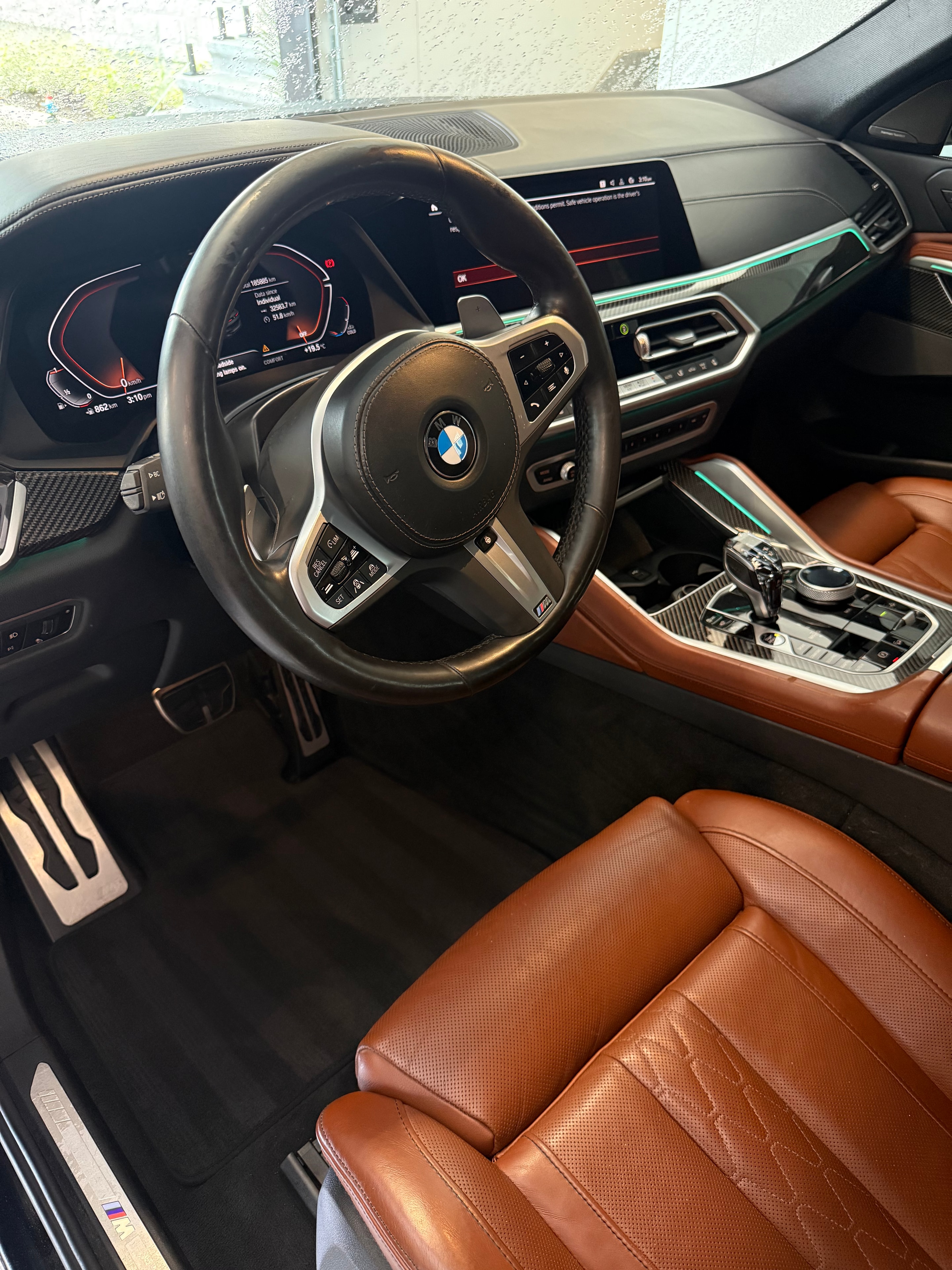 Auto detailing interior carpet vacuuming professional